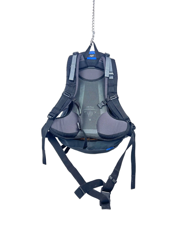 Deuter Futura 28 AC hiking backpack