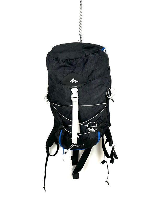 Decathlon Quechua MH100 30L hiking backpack
