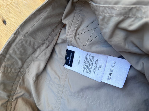 Mountain hardwear hiking cargo pants , size 32