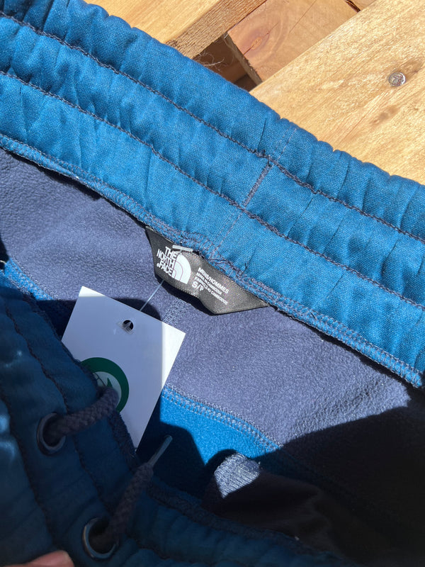 The north face sports pants , size S
