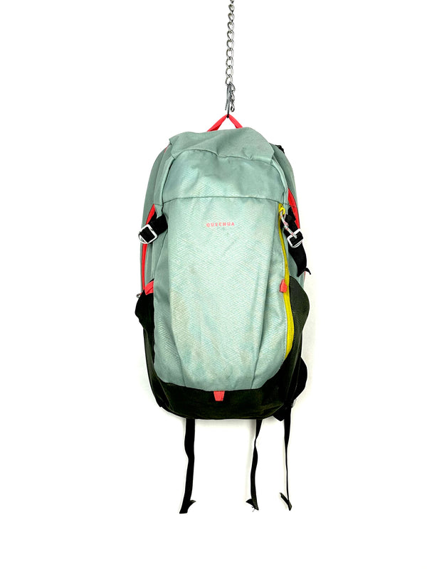 Quechua NH100 Arpenaz 20 L hiking backpack