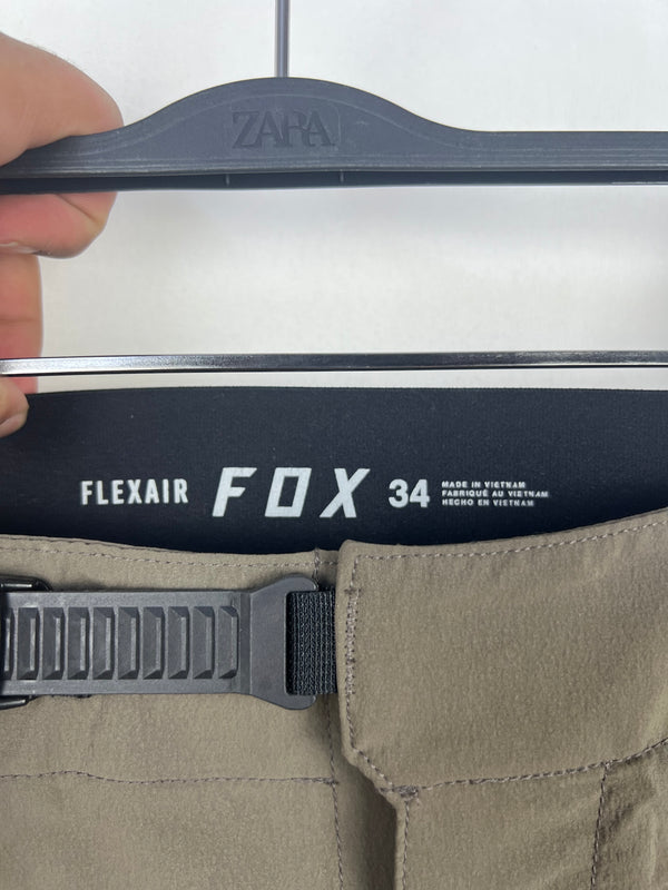 FOX Short , size 34