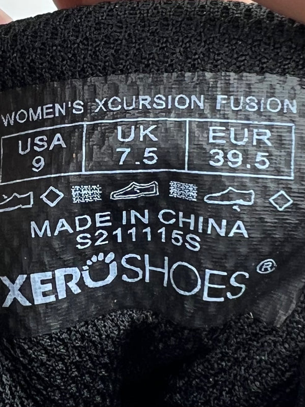 Xero Shoes Women's Xcursion Fusion, a lightweight, zero-drop, fully waterproof minimalist hiking boot , size 39.5