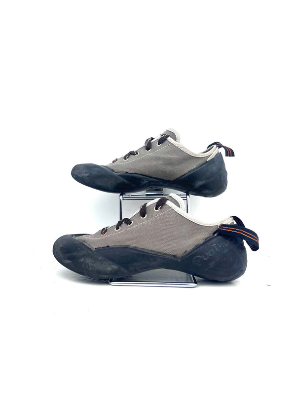 Quechua climbing shoes , size 38