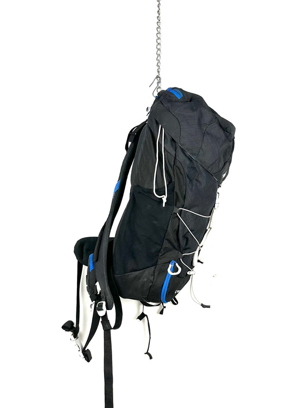 Decathlon Quechua MH100 30L hiking backpack