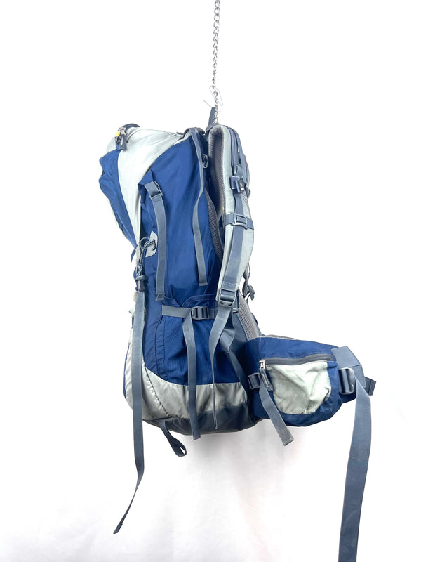 Deuter ACT Lite 65+10 hiking backpack