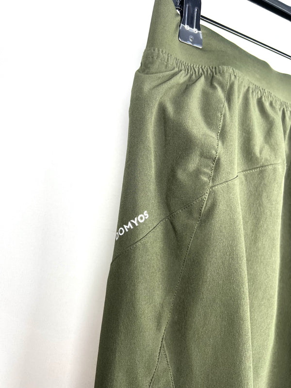 Decathlon short , size L