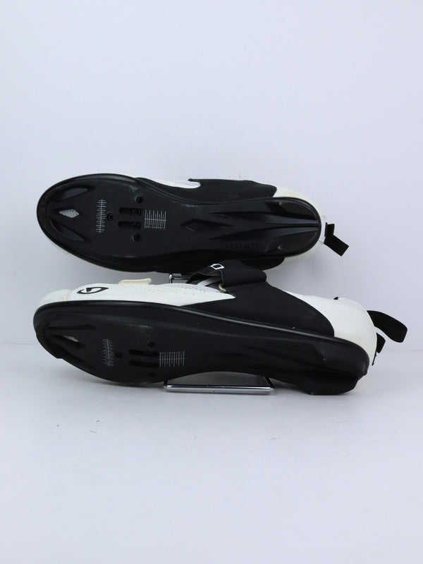 Giro Inciter Tri cycling shoes.