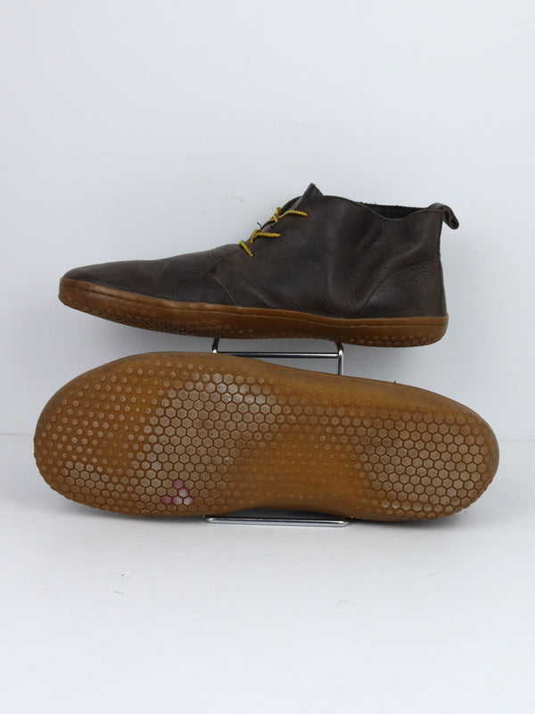 Vivobarefoot Gobi II or Gobi III men's leather chukka boots