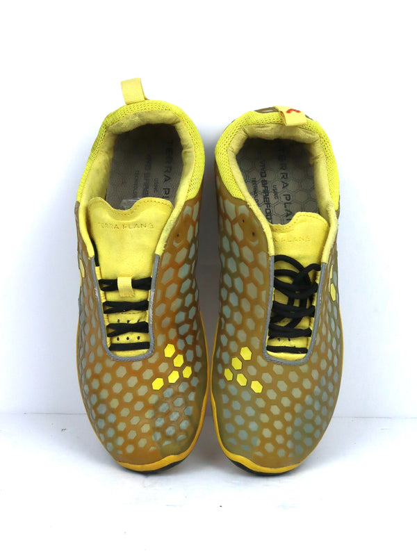 Vivobarefoot Evo trail running shoes.