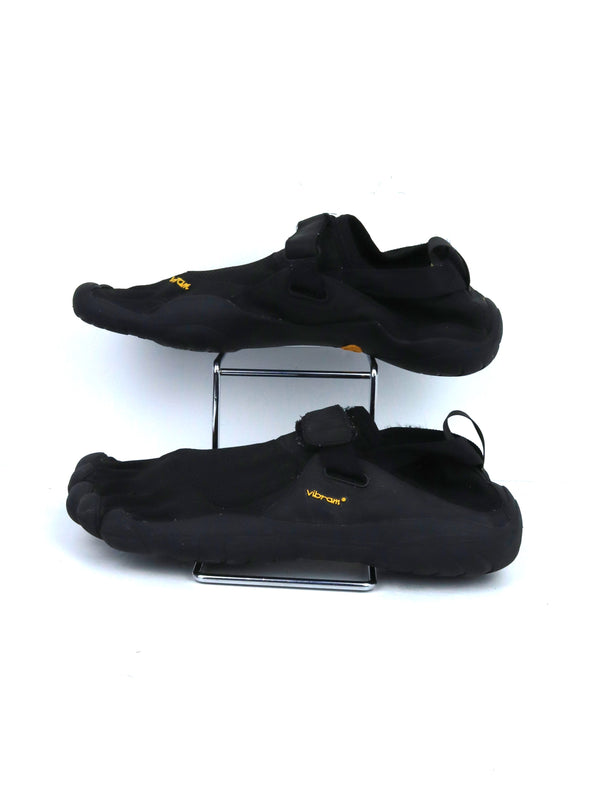 Vibram FiveFingers KSO barefoot running or fitness shoes.
