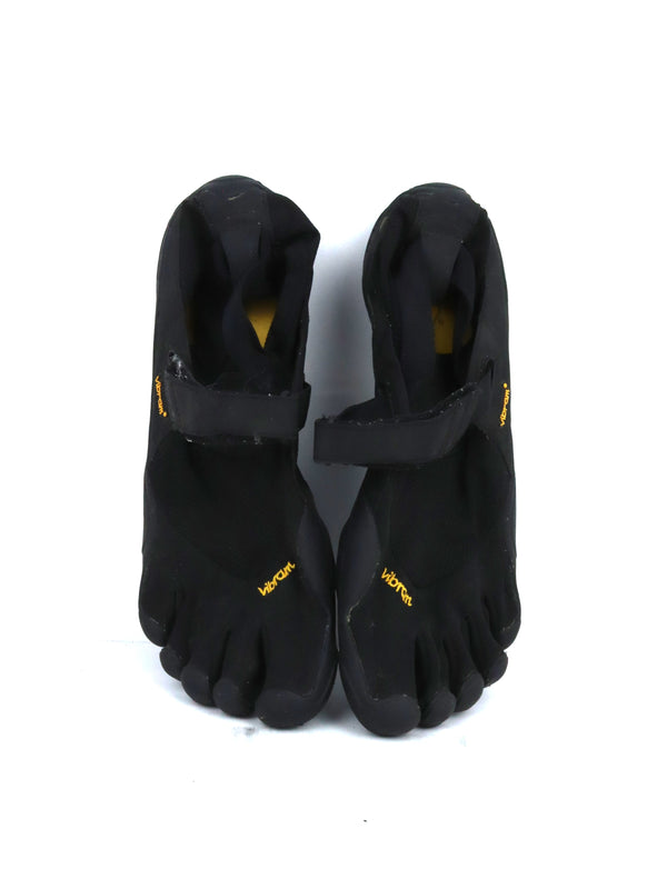 Vibram FiveFingers KSO barefoot running or fitness shoes.