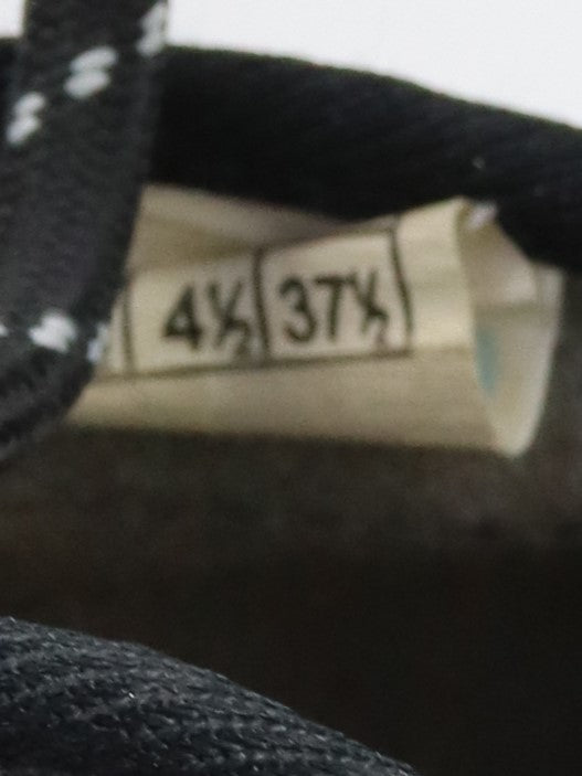 Mad Rock Phoenix lace-up climbing shoes in gray and black