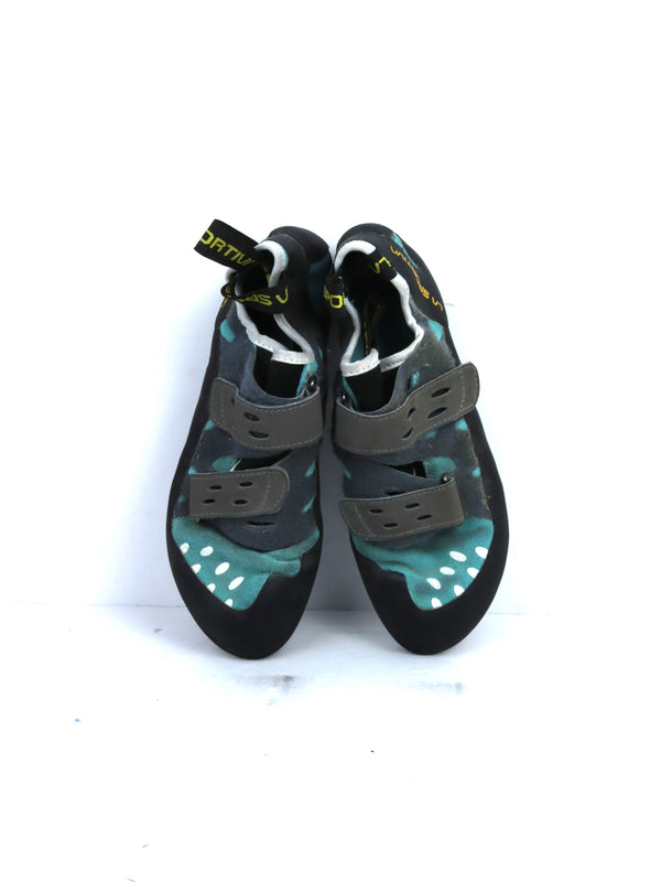La Sportiva Tarantula Boulder climbing shoes.