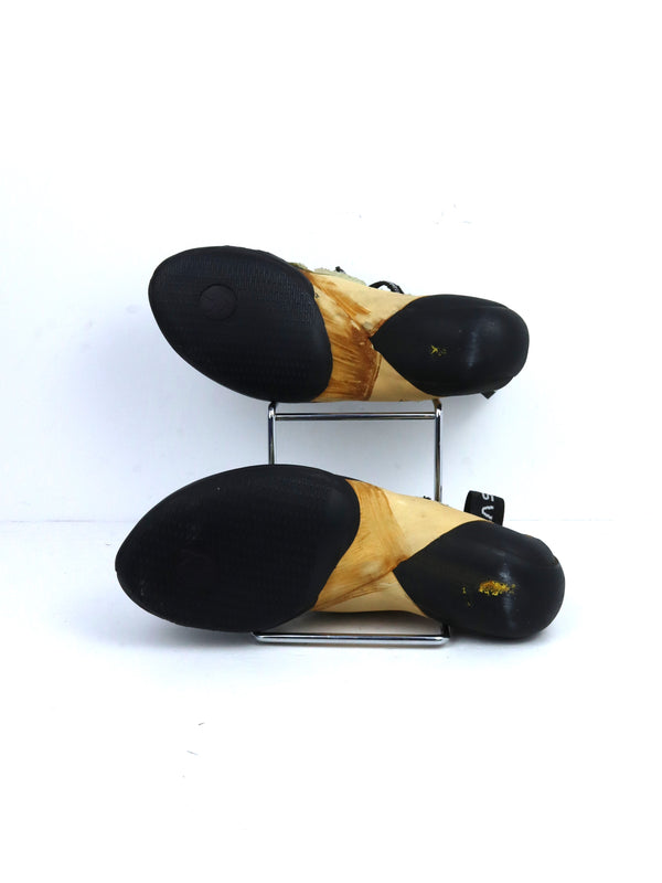 Butora Habara gym rental climbing shoe