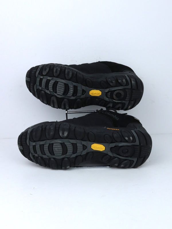 Columbia Peakfreak Venture LT men's hiking shoes.