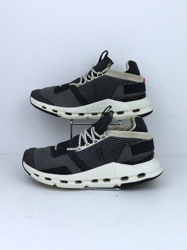 On Running Cloudnova sneakers