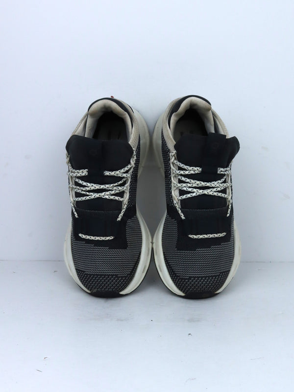 On Running Cloudnova sneakers