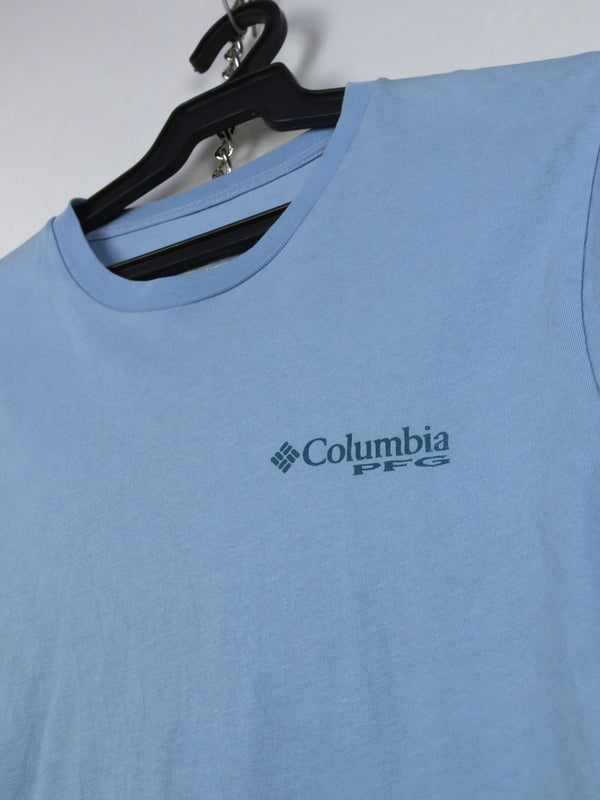 columbia T-shirt