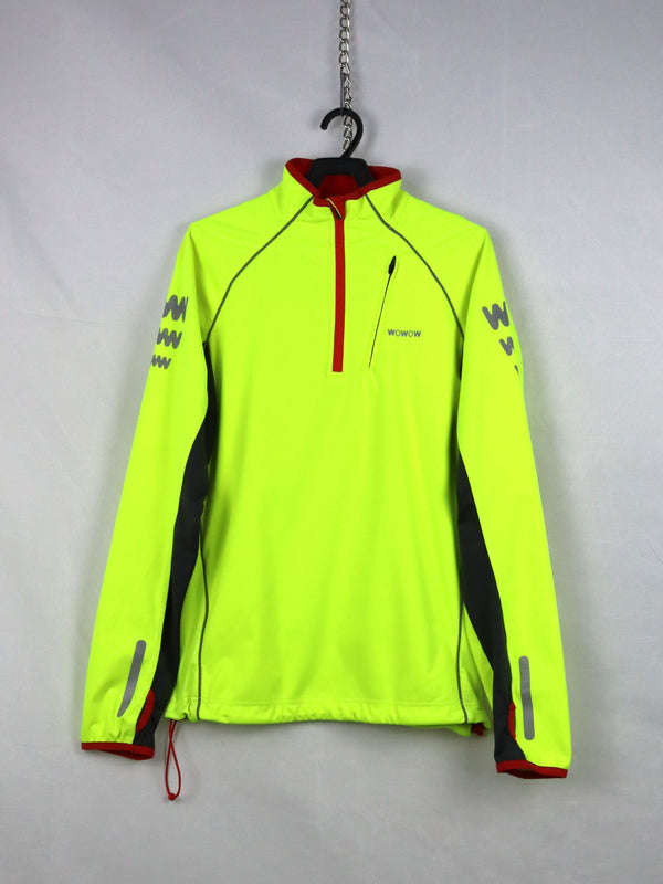 Wowow thermo running shirt.