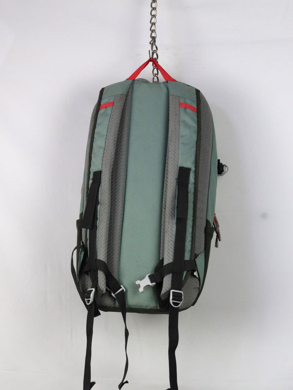 Quechua NH100 Nature Hiking Backpack 20L