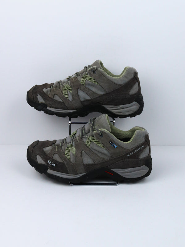 salamon hiking shoe