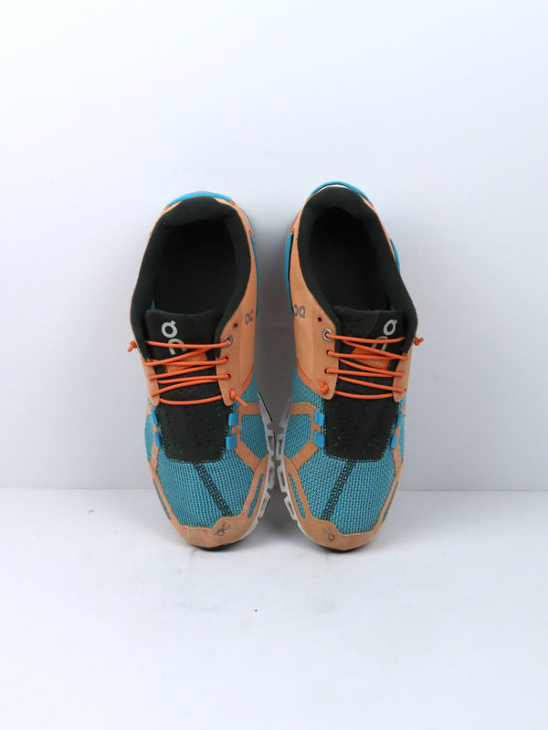 ON RUNNING SHOE