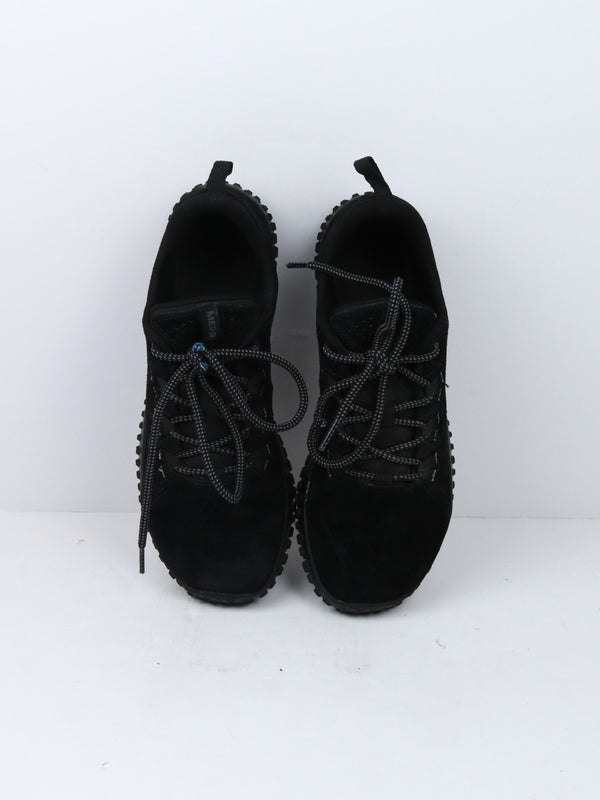 Merrell Vapor Glove 6 Leather barefoot shoe in black.