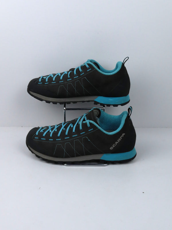 Scarpa Women's Highball shoe in the Shark/Atoll color.