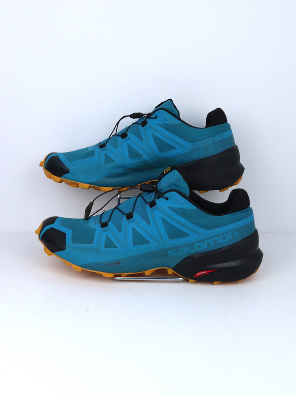 Salomon Speedcross 5 GORE-TEX men's trail running shoes in the black and green colorway.